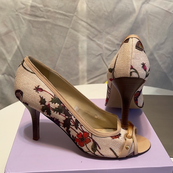 Italian heeled shoes - Picture 2 of 8